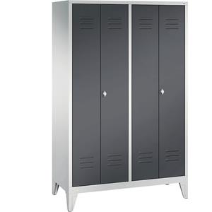 C+P CLASSIC Garderobenschrank mit Füßen, zueinander schlagende Türen, 4 Abteile, Abteilbreite 300 mm, lichtgrau / schwarzgrau