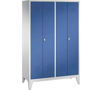 C+P CLASSIC Garderobenschrank mit Füßen, zueinander schlagende Türen, 4 Abteile, Abteilbreite 300 mm, lichtgrau / enzianblau