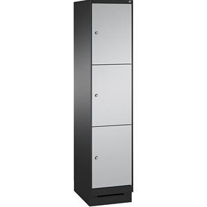 C+P EVOLO Fächerschrank, mit Sockel, 1 Abteil, 3 Fächer, Abteilbreite 400 mm, schwarzgrau / weißaluminium