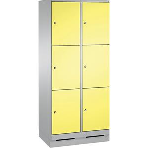 C+P EVOLO Fächerschrank, mit Sockel, 2 Abteile, je 3 Fächer, Abteilbreite 400 mm, weißaluminium / schwefelgelb