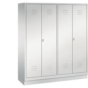 C+P CLASSIC Garderobenschrank mit Sockel, zueinander schlagende Türen, 4 Abteile, Abteilbreite 400 mm, lichtgrau