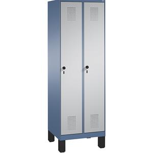 C+P EVOLO garderobekast, met poten, 2 afdelingen, afdelingbreedte 300 mm, verblauw / blank aluminiumkleurig