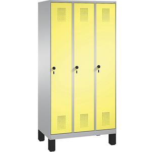 C+P EVOLO Garderobenschrank, mit Füßen, 3 Abteile, Abteilbreite 300 mm, weißaluminium / schwefelgelb