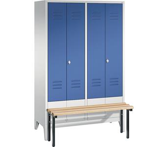 C+P CLASSIC Garderobenschrank mit vorgebauter Sitzbank, zueinander schlagende Türen, 4 Abteile, Abteilbreite 300 mm, lichtgrau / enzianblau