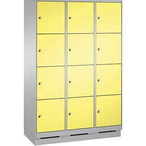 C+P EVOLO Fächerschrank, mit Sockel, 3 Abteile, je 4 Fächer, Abteilbreite 400 mm, weißaluminium / schwefelgelb