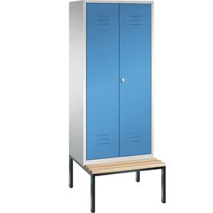 C+P CLASSIC Garderobenschrank mit untergebauter Sitzbank, zueinander schlagende Türen, 2 Abteile, Abteilbreite 400 mm, lichtgrau / lichtblau