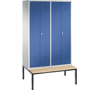 C+P CLASSIC Garderobenschrank mit untergebauter Sitzbank, zueinander schlagende Türen, 4 Abteile, Abteilbreite 300 mm, lichtgrau / enzianblau