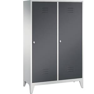 C+P CLASSIC Garderobenschrank mit Füßen, Tür über 2 Abteile, 4 Abteile, Abteilbreite 300 mm, lichtgrau / schwarzgrau