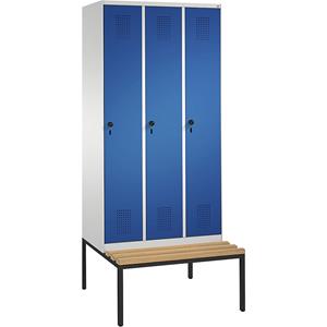 C+P EVOLO Garderobenschrank, mit Sitzbank, 3 Abteile, Abteilbreite 300 mm, lichtgrau / enzianblau
