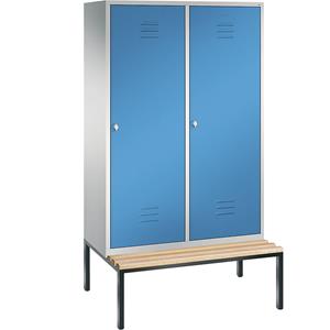 C+P CLASSIC Garderobenschrank mit untergebauter Sitzbank, Tür über 2 Abteile, 4 Abteile, Abteilbreite 300 mm, lichtgrau / lichtblau