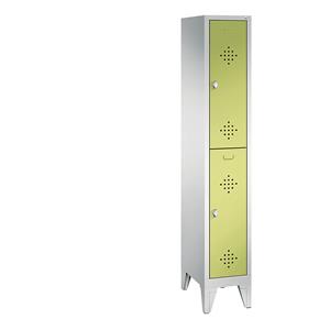 C+P CLASSIC Garderobenschrank mit Füßen, doppelstöckig, 1 Abteil, je 2 Fächer, Abteilbreite 300 mm, lichtgrau / viridingrün