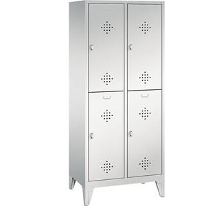 C+P CLASSIC Garderobenschrank mit Füßen, doppelstöckig, 2 Abteile, je 2 Fächer, Abteilbreite 400 mm, lichtgrau