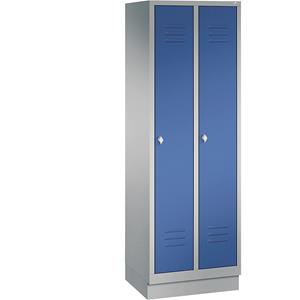 C+P Opbergkast CLASSIC met sokkel, 2 afdelingen, afdelingsbreedte 300 mm, blank aluminiumkleurig / gentiaanblauw