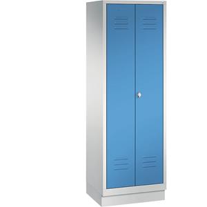 C+P CLASSIC Aufbewahrungsschrank mit Sockel, zueinander schlagende Türen, 2 Abteile, Abteilbreite 300 mm, lichtgrau / lichtblau