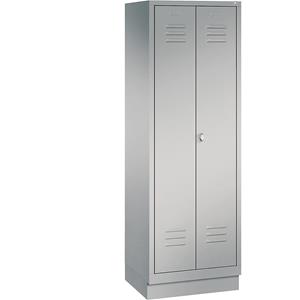 C+P CLASSIC Aufbewahrungsschrank mit Sockel, zueinander schlagende Türen, 1 Abteil, Abteilbreite 600 mm, weißaluminium