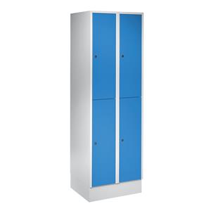 Wolf Garderobenschrank mit Sockel, HxBxT 1800 x 600 x 500 mm, 4 Fächer, lichtblau