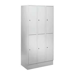 Wolf Garderobekast met sokkel, h x b x d = 1800 x 900 x 500 mm, 6 vakken, lichtgrijs