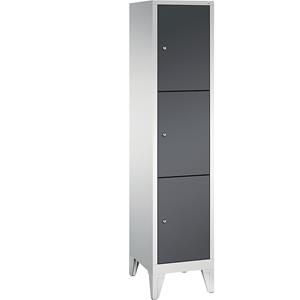 C+P CLASSIC Fächerschrank mit Füßen, 1 Abteil, 3 Fächer, Abteilbreite 400 mm, lichtgrau / schwarzgrau