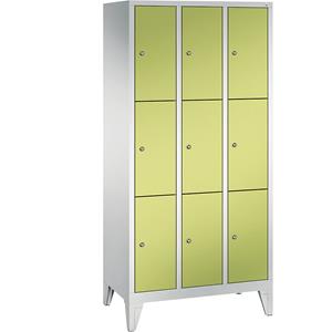 C+P CLASSIC Fächerschrank mit Füßen, 3 Abteile, je 3 Fächer, Abteilbreite 300 mm, lichtgrau / viridingrün