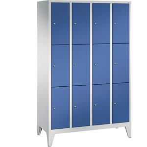 C+P CLASSIC Fächerschrank mit Füßen, 4 Abteile, je 3 Fächer, Abteilbreite 300 mm, lichtgrau / enzianblau