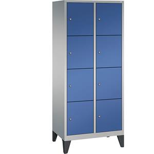 C+P CLASSIC Fächerschrank mit Füßen, 2 Abteile, je 4 Fächer, Abteilbreite 400 mm, weißaluminium / enzianblau