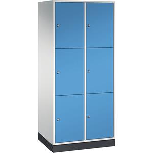 C+P INTRO stalen lockerkast, vakhoogte 580 mm, b x d = 820 x 600 mm, 6 vakken, kastframe lichtgrijs, deuren lichtblauw