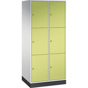 C+P INTRO stalen lockerkast, vakhoogte 580 mm, b x d = 820 x 600 mm, 6 vakken, kastframe lichtgrijs, deuren felgroen