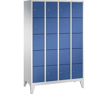 C+P CLASSIC Fächerschrank mit Füßen, 4 Abteile, je 5 Fächer, Abteilbreite 300 mm, lichtgrau / enzianblau