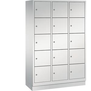 C+P CLASSIC Fächerschrank mit Sockel, 3 Abteile, je 5 Fächer, Abteilbreite 400 mm, lichtgrau