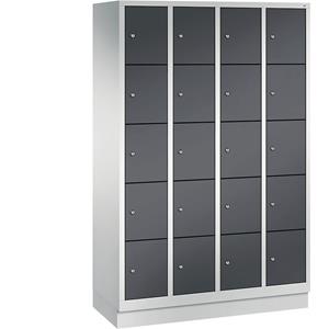 C+P CLASSIC Fächerschrank mit Sockel, 4 Abteile, je 5 Fächer, Abteilbreite 300 mm, lichtgrau / schwarzgrau