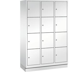 C+P CLASSIC Fächerschrank mit Sockel, 3 Abteile, je 4 Fächer, Abteilbreite 400 mm, verkehrsweiß
