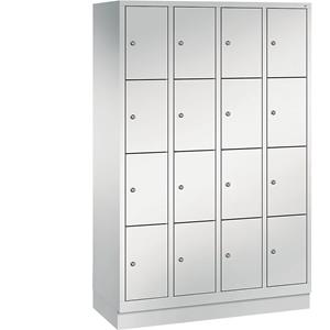 C+P CLASSIC Fächerschrank mit Sockel, 4 Abteile, je 4 Fächer, Abteilbreite 300 mm, lichtgrau