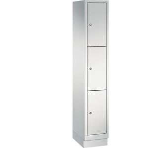 C+P CLASSIC Fächerschrank mit Sockel, 1 Abteil, 3 Fächer, Abteilbreite 300 mm, lichtgrau