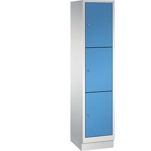 C+P CLASSIC Fächerschrank mit Sockel, 1 Abteil, 3 Fächer, Abteilbreite 400 mm, lichtgrau / lichtblau