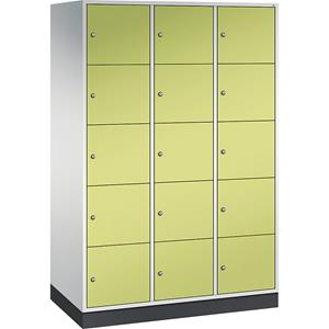 C+P INTRO stalen lockerkast, vakhoogte 345 mm, b x d = 1220 x 600 mm, 15 vakken, kastframe lichtgrijs, deuren felgroen