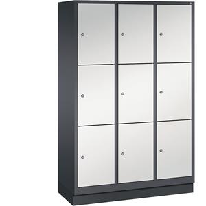 C+P CLASSIC Fächerschrank mit Sockel, 3 Abteile, je 3 Fächer, Abteilbreite 400 mm, schwarzgrau / lichtgrau