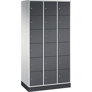 C+P INTRO stalen lockerkast, vakhoogte 285 mm, b x d = 920 x 500 mm, 18 vakken, kastframe lichtgrijs, deuren zwartgrijs