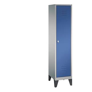 C+P CLASSIC Garderobenschrank mit Füßen, 1 Abteil, Abteilbreite 400 mm, weißaluminium / enzianblau