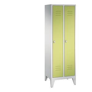 C+P CLASSIC Garderobenschrank mit Füßen, 2 Abteile, Abteilbreite 300 mm, lichtgrau / viridingrün