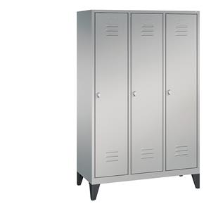 C+P CLASSIC Garderobenschrank mit Füßen, 3 Abteile, Abteilbreite 400 mm, weißaluminium