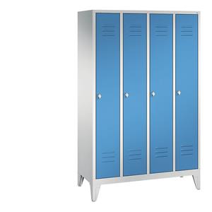 C+P CLASSIC Garderobenschrank mit Füßen, 4 Abteile, Abteilbreite 300 mm, lichtgrau / lichtblau