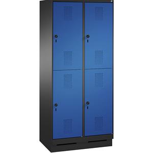 C+P EVOLO Garderobenschrank, doppelstöckig, mit Sockel, 2 Abteile, je 2 Fächer, Abteilbreite 400 mm, schwarzgrau / enzianblau