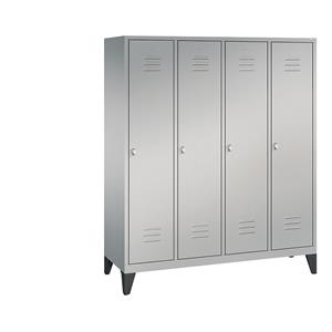 C+P CLASSIC Garderobenschrank mit Füßen, 4 Abteile, Abteilbreite 400 mm, weißaluminium