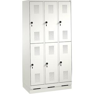 C+P EVOLO Garderobenschrank, doppelstöckig, mit Sockel, 3 Abteile, je 2 Fächer, Abteilbreite 300 mm, verkehrsweiß / verkehrsweiß