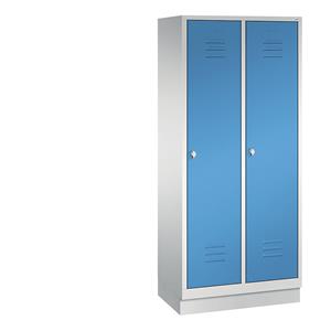 C+P CLASSIC Garderobenschrank mit Sockel, 2 Abteile, Abteilbreite 400 mm, lichtgrau / lichtblau