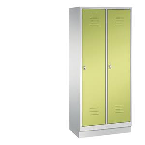 C+P CLASSIC Garderobenschrank mit Sockel, 2 Abteile, Abteilbreite 400 mm, lichtgrau / viridingrün