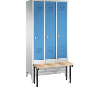 C+P CLASSIC Garderobenschrank mit vorgebauter Sitzbank, 3 Abteile, Abteilbreite 300 mm, lichtgrau / lichtblau