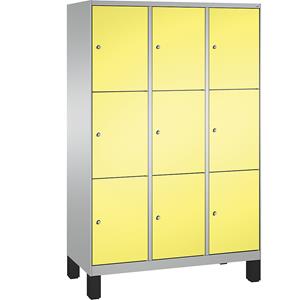 C+P EVOLO Fächerschrank, mit Füßen, 3 Abteile, je 3 Fächer, Abteilbreite 400 mm, weißaluminium / schwefelgelb