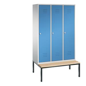 C+P CLASSIC Garderobenschrank mit untergebauter Sitzbank, 3 Abteile, Abteilbreite 400 mm, lichtgrau / lichtblau