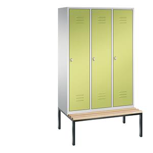 C+P CLASSIC Garderobenschrank mit untergebauter Sitzbank, 3 Abteile, Abteilbreite 400 mm, lichtgrau / viridingrün